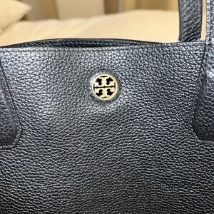 Tory Burch Black leather tote bag 20”x11”